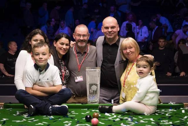 弗莱与巴恩 弗莱与巴恩