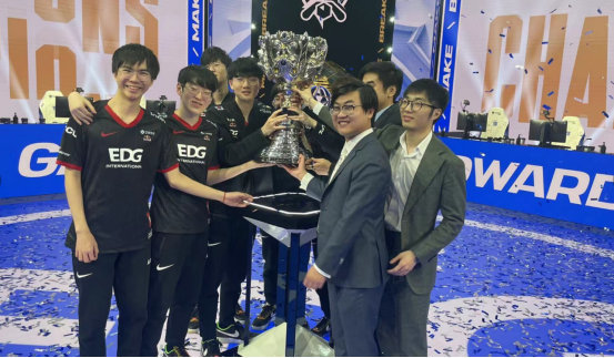 同时快船正 同时快船正